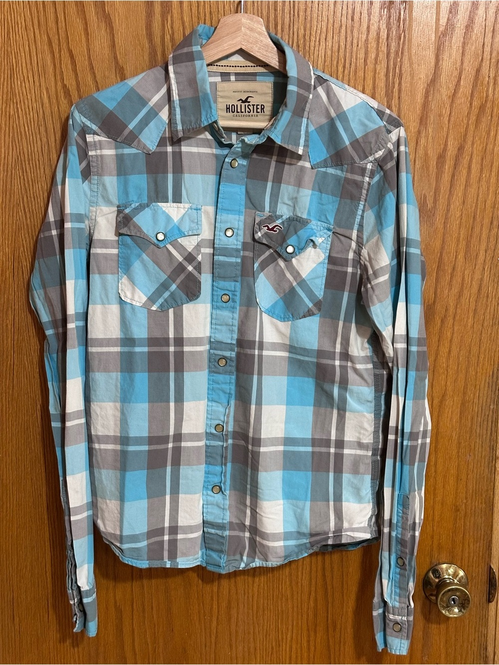 Hollister Men's Turquoise and Gray Plaid pearl snap Down Shirt sz medium